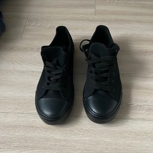 Converse like all black sneakers